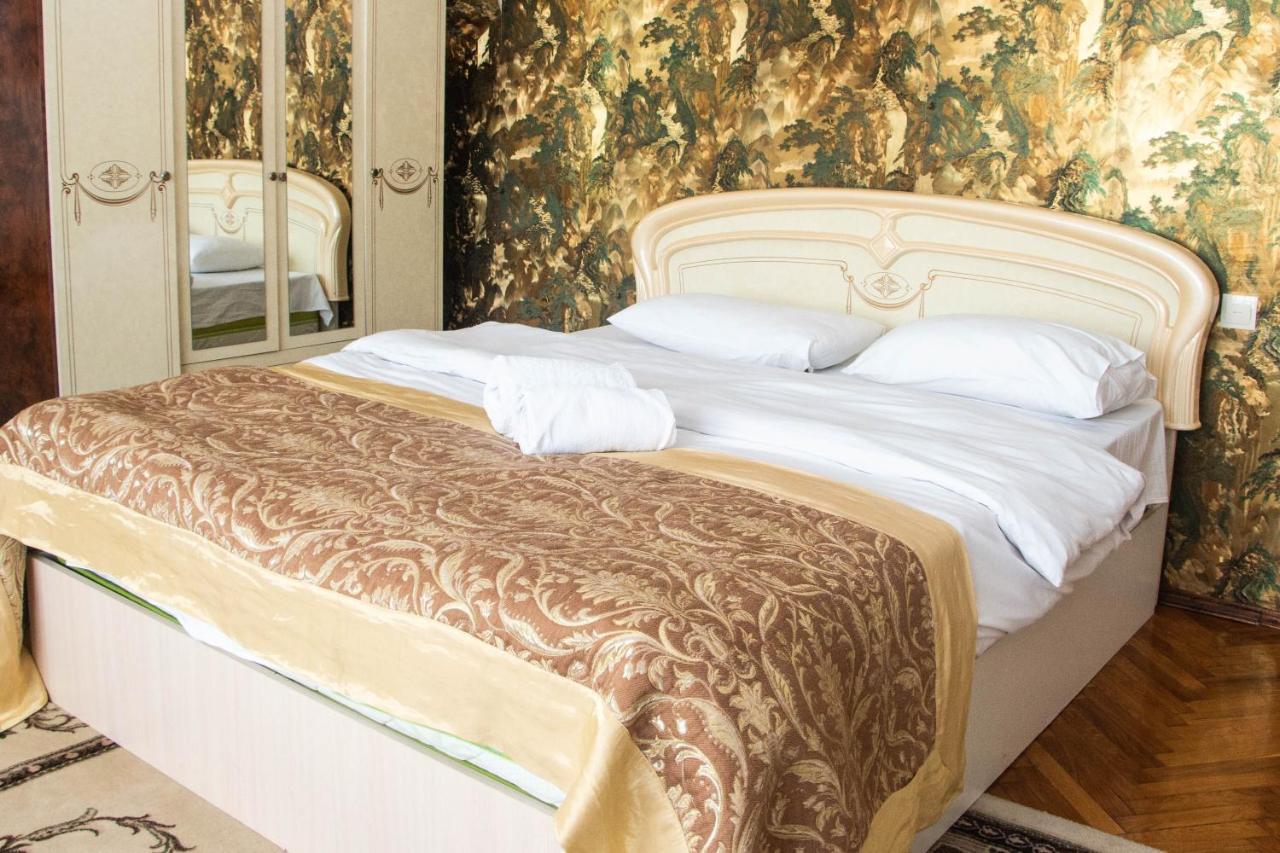 Hotel Ezio 키시나우 외부 사진